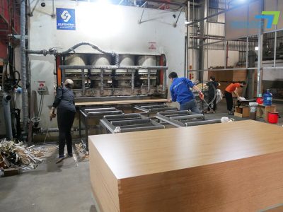 Hệ thống ép phủ melamine hiện đại của Hiếu Hương