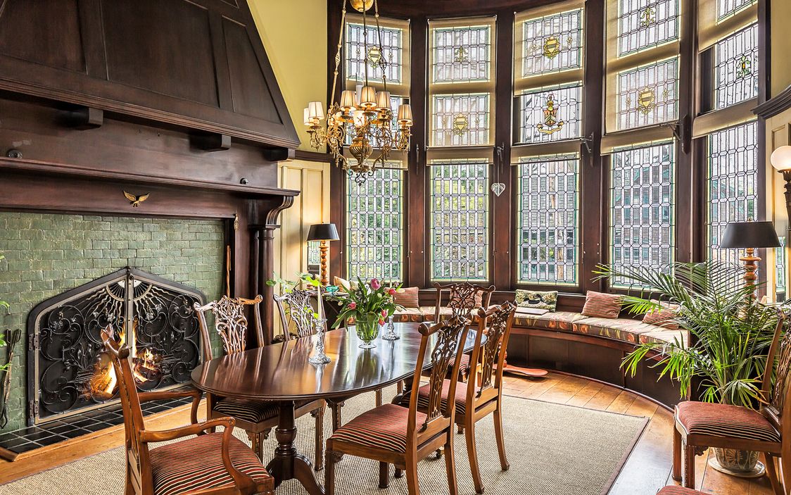 Phong cách Queen Anne trong thiết kế nội thất