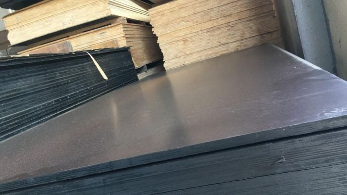 Địa chỉ phân phối ván ép cốp pha phủ phim