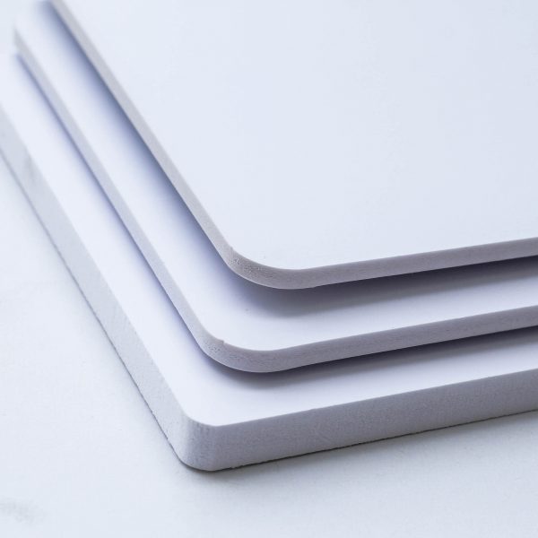 Gỗ nhựa là gì? Ứng dụng của gỗ nhựa