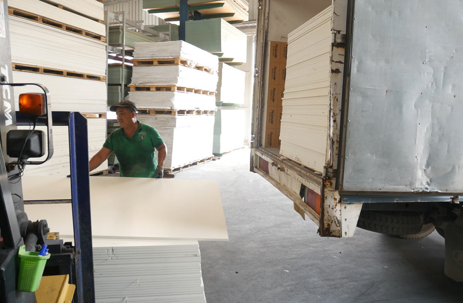 Kho gỗ nhựa Picomat tại Hải Phòng của Hiếu Hương