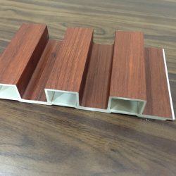 Tấm lam óng nhựa