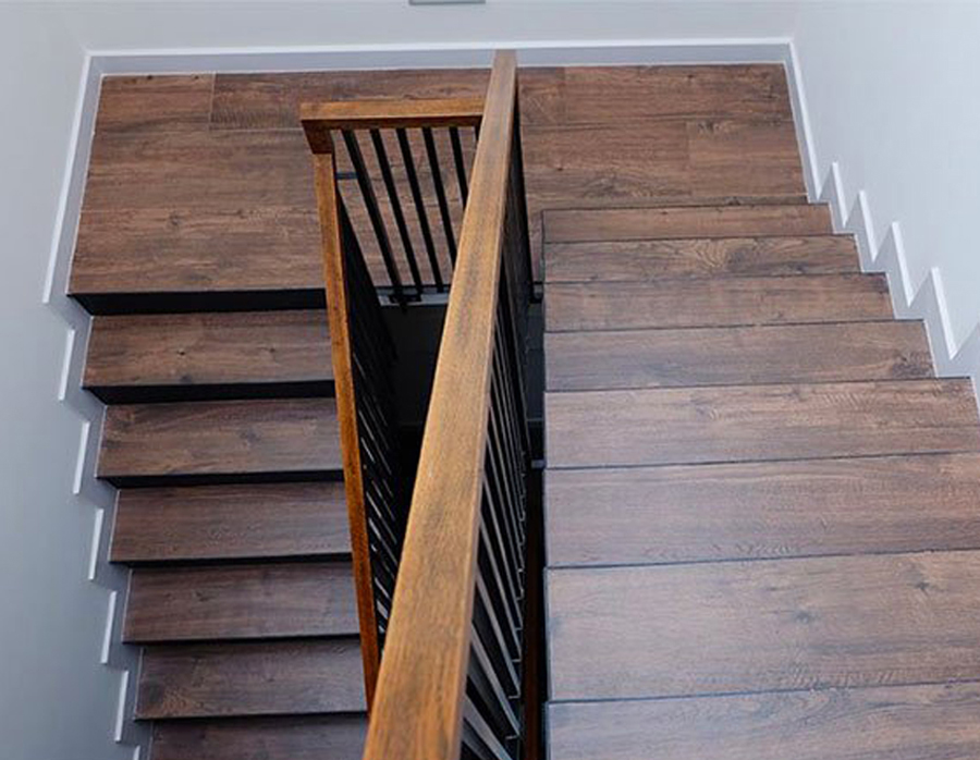 Làm mặt bậc cầu thang với gỗ ván Plywood