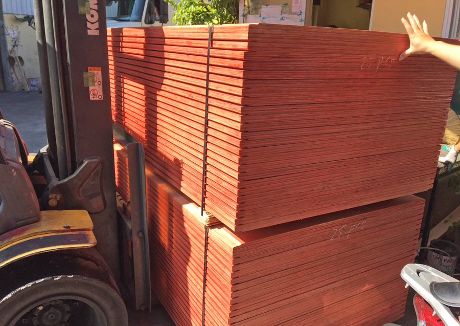Hình ảnh ván ép Plywood làm sàn container