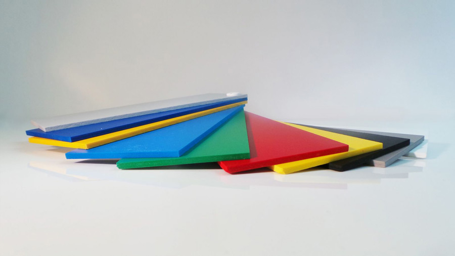 Tam-nhua-Fomex-co-nhieu-mau-sac-khac-nhau