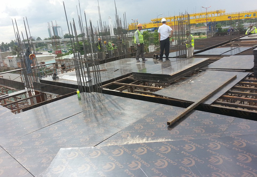 Hình ảnh sử dụng coppha phủ phim ngoài công trình