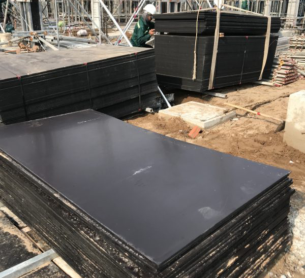 Hình ảnh gỗ ván coppha phủ phim đen