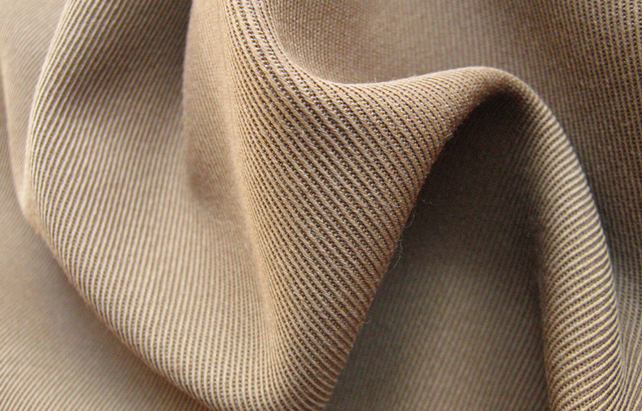 Vải là chất liệu vô cùng phổ biến trong cuộc sống