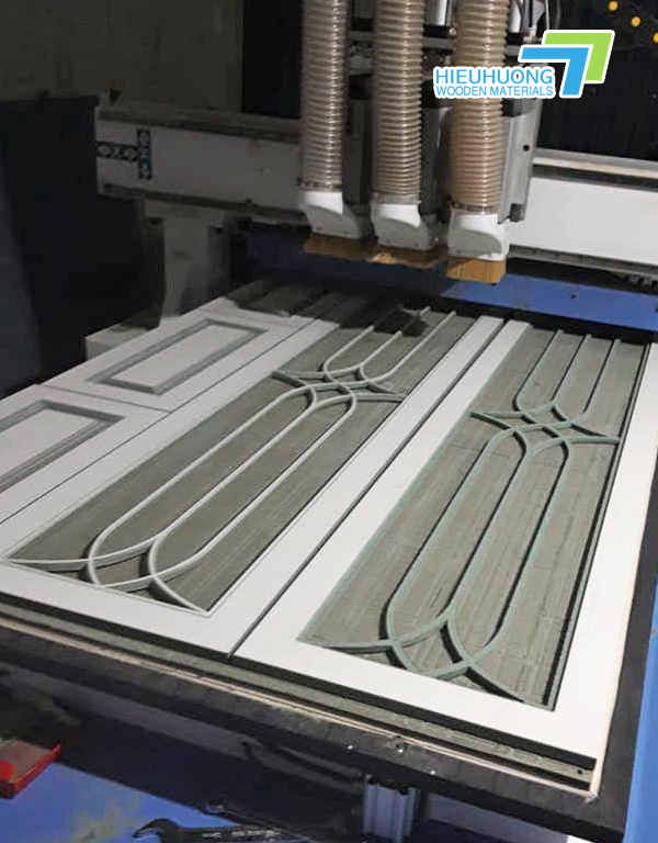 Máy cắt CNC và soi Pano của Hiếu Hương
