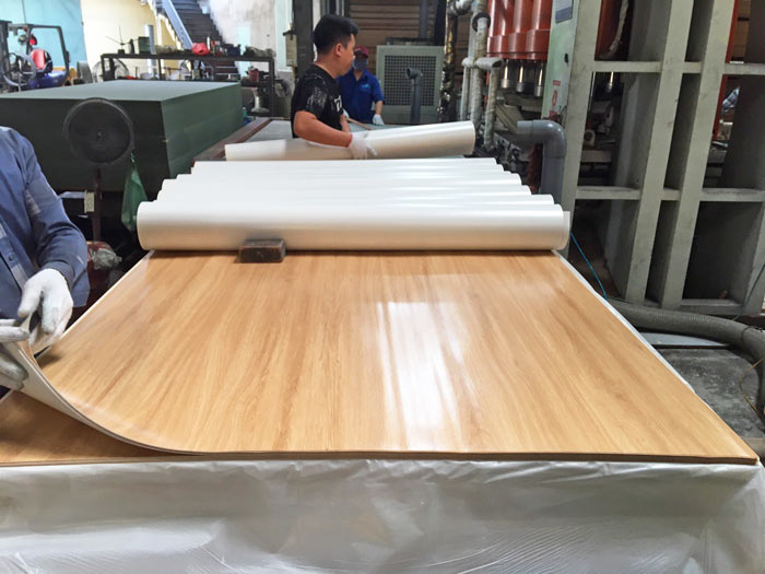 Giấy Decor được ngâm tẩm keo melamine
