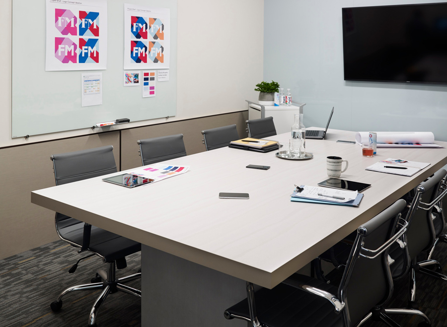 Mặt bàn làm từ gỗ dán tấm Formica