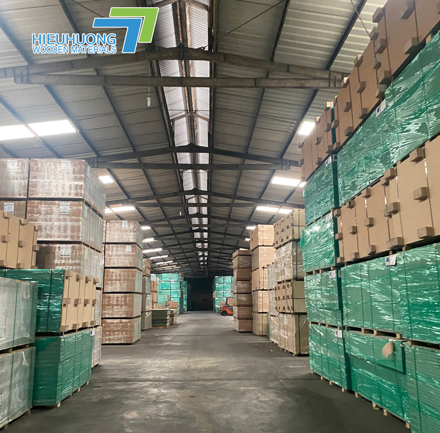 Kho ván gỗ các loại của công ty tnhh hiếu hương