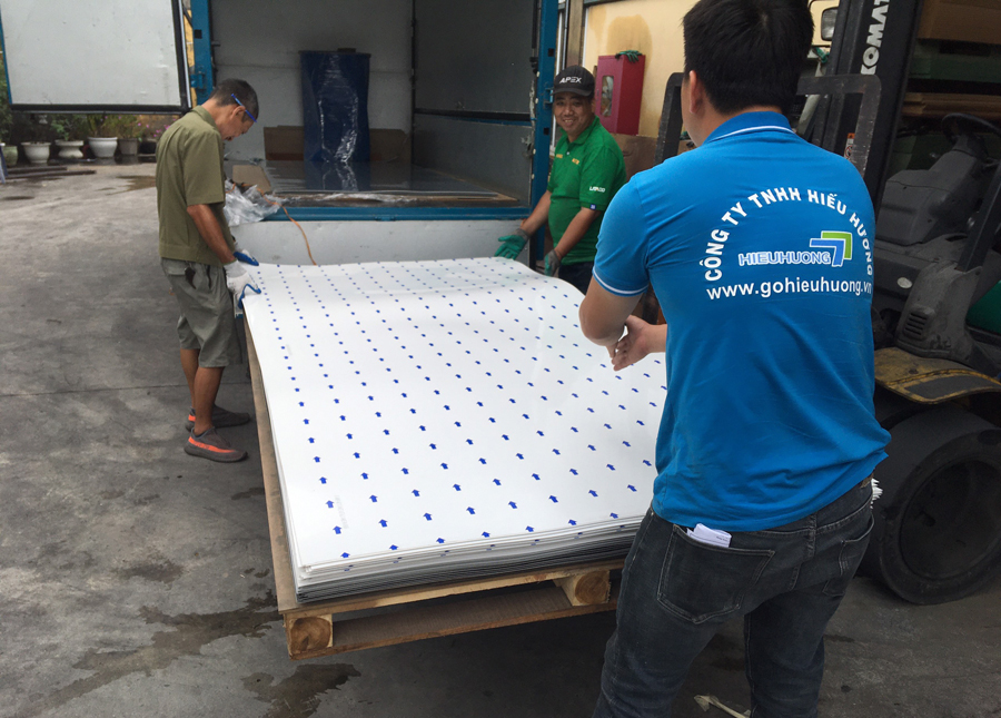 Tấm nhựa Acrylic nguyên khổ