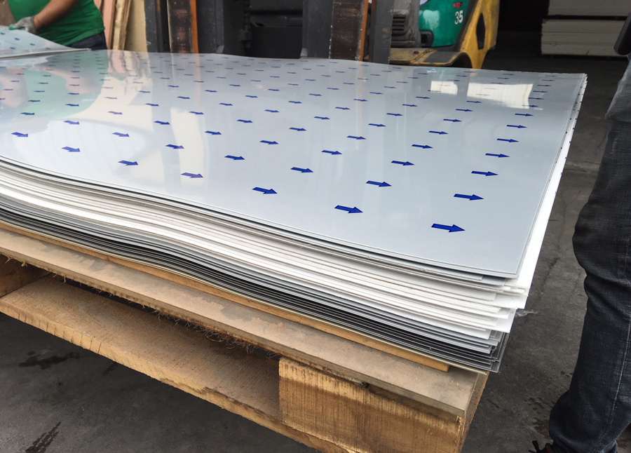 Hình ảnh tấm Acrylic được làm từ nhựa