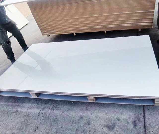 Laminate trắng bóng thương hiệu Formica