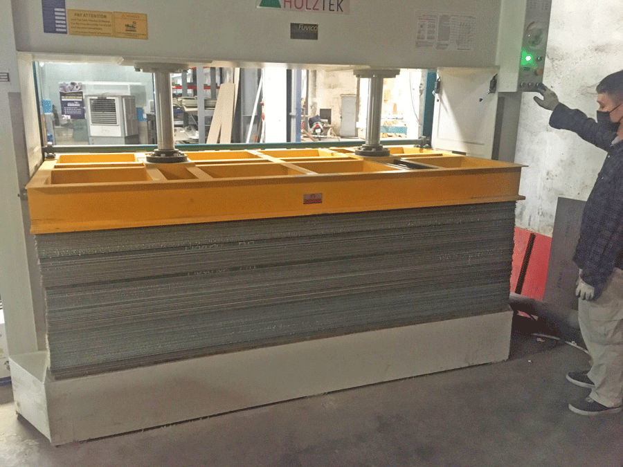 Máy ép nguội gỗ công nghiệp của Hiếu Hương