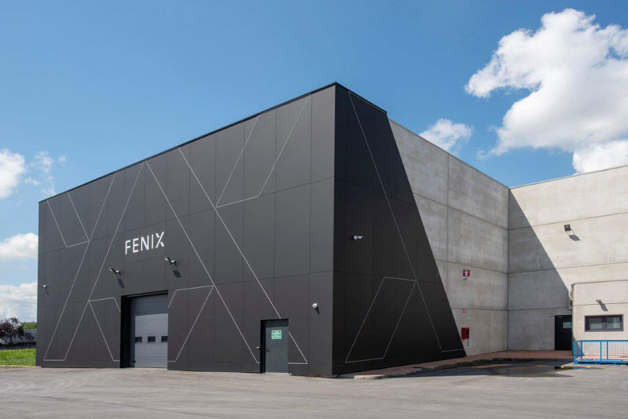 Hình ảnh nhà máy sản xuất tấm Fenix - Arpa Industriale