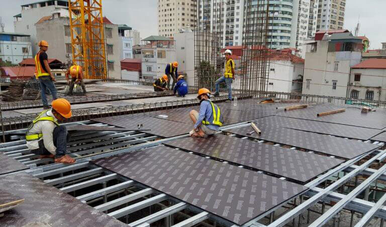 Hình ảnh tấm ván ép được sử dụng làm khuôn đổ bê tông