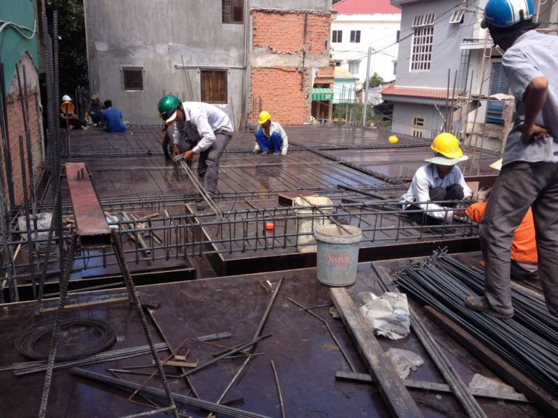 Hình ảnh tấm ván ép được xây dựng tại công trường