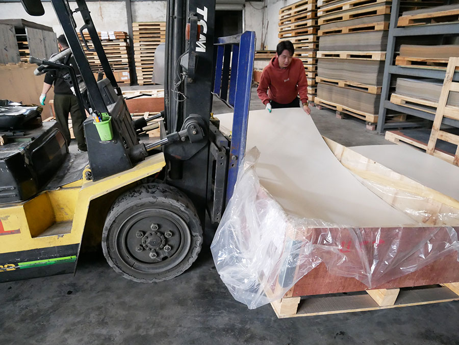 Hình ảnh tấm Laminate tại kho Hiếu Hương