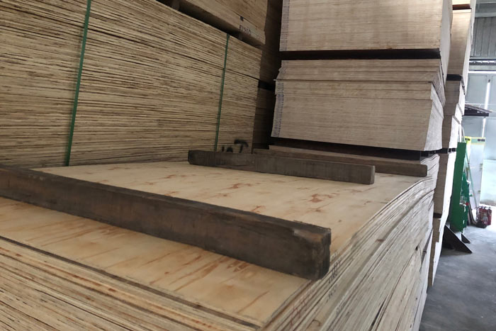 Hình ảnh tấm gỗ dán thường BC