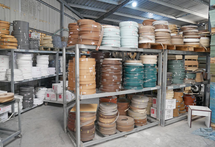 Kho nẹp chỉ nhựa PVC với nhiều mã màu của Hiếu Hương