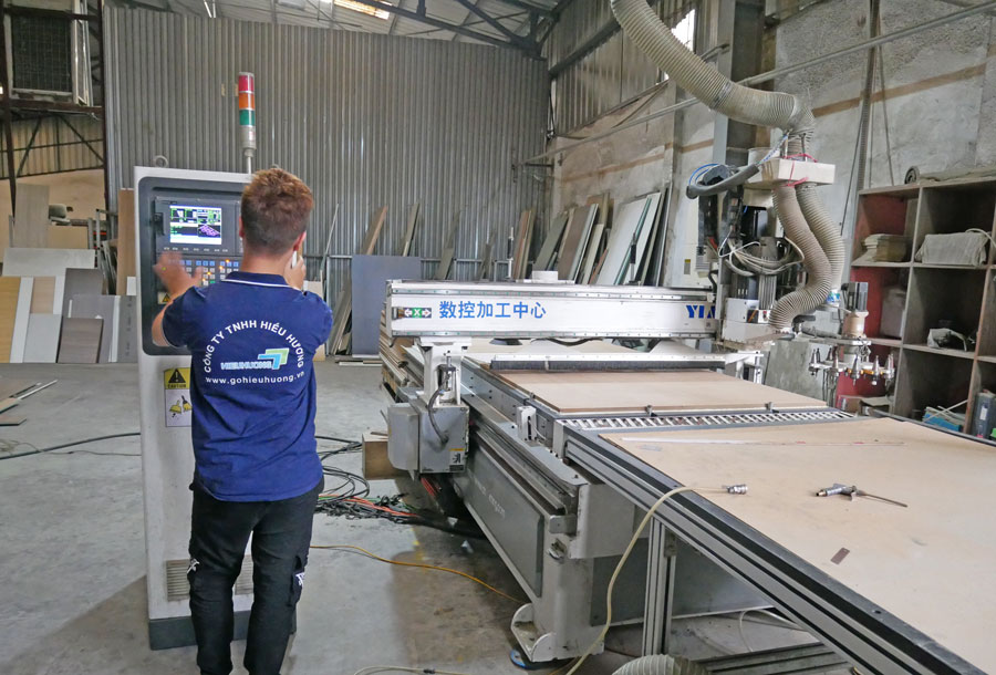 Hệ thống máy cắt cnc hiện đại, công suất lớn của Hiếu Hương