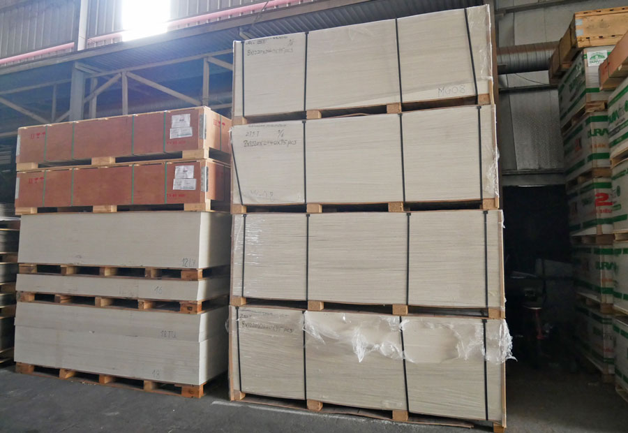Tấm MGO tại kho hàng Hiếu Hương, Hải Phòng